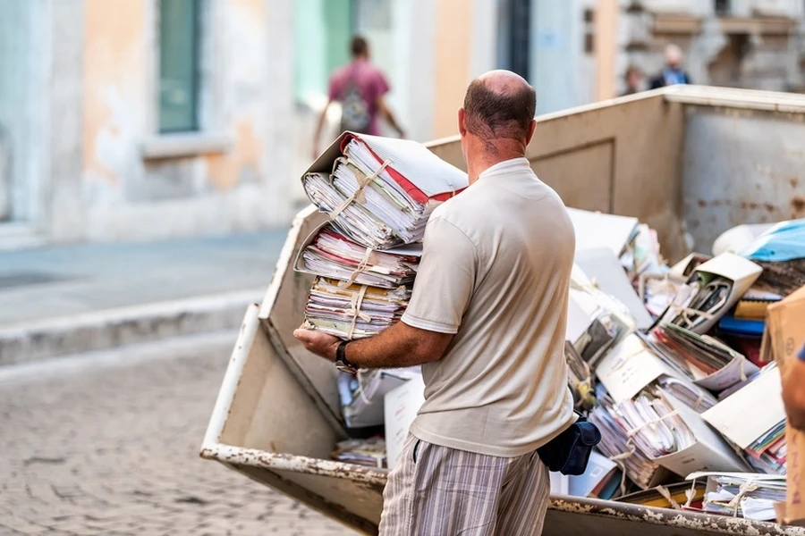 The Benefits Of Hiring A Professional Junk Removal Service in Brooklyn Park, MN
